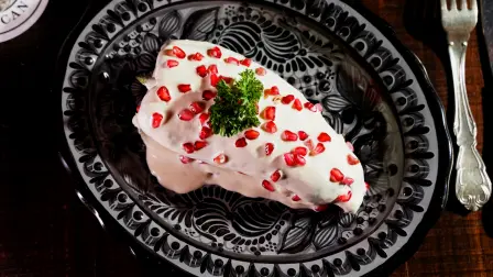 Chiles en nogada