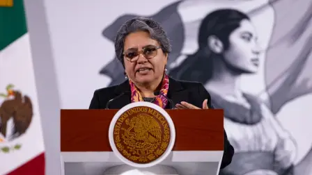 El gobierno federal revisará jubilaciones millonarias a cargo del erario público, algunas hasta 140 veces superiores al promedio nacional. Se instalarán mesas para revisar su legalidad, dijo la secretaria de Anticorrupción, Raquel Buenrostro.

Para más información del tema, visita: https://www.eleconomista.com.mx/politica/pensiones-oro-gobierno-detecta-jubilaciones-1-millon-pesos-sector-publico-20250829-774885.html

¡Síguenos en nuestras redes sociales para mantenerte informado!

Twitter: https://twitter.com/eleconomista
Facebook: https://www.facebook.com/ElEconomista.mx
Instagram: https://www.instagram.com/eleconomistamx
LinkedIn: https://www.linkedin.com/company/el-economista/

#ElEconomista #EETV