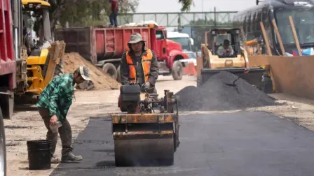 La vialidad en Iztapalapa reabrió este sábado tras días de carga vehicular y desvíos.

Para más información del tema, visita: https://www.eleconomista.com.mx/politica/socavon-calzada-ignacio-zaragoza-preven-reapertura-semana-cierre-20250830-775018.html

¡Síguenos en nuestras redes sociales para mantenerte informado!

Twitter: https://twitter.com/eleconomista 
Facebook: https://www.facebook.com/ElEconomista.mx
Instagram: https://www.instagram.com/eleconomistamx
LinkedIn: https://www.linkedin.com/company/el-economista/
T

#ElEconomista #EETV