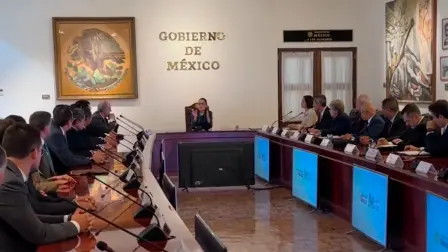La presidenta de México, Claudia Sheinbaum, se reunió con empresarios gasolineros.