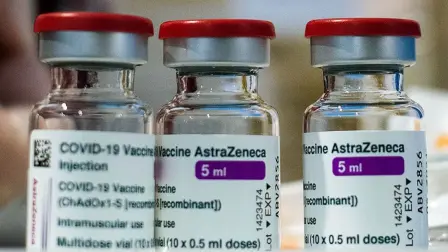 El secretario de Sanidad se ha mostrado en contra de las vacunas, incluyendo la de la Covid-19, que llegó a definir como la "más letal jamás fabricada".

Para más información del tema, visita: https://www.eleconomista.com.mx/internacionales/gobernadora-nueva-york-desafia-trump-orden-facilitar-acceso-vacunas-covid-20250905-775914.html

¡Síguenos en nuestras redes sociales para mantenerte informado!

Twitter: https://twitter.com/eleconomista 
Facebook: https://www.facebook.com/ElEconomista.mx
Instagram: https://www.instagram.com/eleconomistamx
LinkedIn: https://www.linkedin.com/company/el-economista/

#ElEconomista #EETV #Covid19