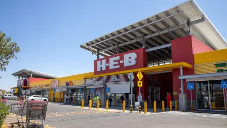 Un trabajador de limpieza en una sucursal de HEB en Torreón perdió la vida luego de ingerir una bebida presuntamente contaminada por sus compañeros.