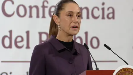 La presidenta de México, Claudia Sheinbaum, calificó como una “muy buena noticia” la adquisición de una parte de Banamex por el empresario mexicano Fernando Chico Pardo, operación que marca un nuevo capítulo en el futuro de esta institución financiera. 

Para más información del tema, visita: https://www.eleconomista.com.mx/politica/sheinbaum-califica-buena-noticia-regreso-banamex-manos-mexicanas-20250925-778711.html 

¡Síguenos en nuestras redes sociales para mantenerte informado! 

Twitter: https://twitter.com/eleconomista 
Facebook: https://www.facebook.com/ElEconomista.mx 
Instagram: https://www.instagram.com/eleconomistamx 
LinkedIn: https://www.linkedin.com/company/el-economista/ 

#ElEconomista #EETV