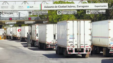 Trump también anunció este jueves que impondrá aranceles a otros productos a partir del 1 de octubre.

Para más información del tema, visita: https://www.eleconomista.com.mx/empresas/trump-anuncia-arancel-25-importaciones-camiones-20250925-778793.html

¡Síguenos en nuestras redes sociales para mantenerte informado!

Twitter: https://twitter.com/eleconomista
Facebook: https://www.facebook.com/ElEconomista.mx
Instagram: https://www.instagram.com/eleconomistamx
LinkedIn: https://www.linkedin.com/company/el-economista/

#ElEconomista #EETV