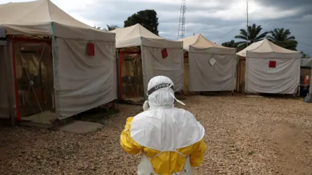 La Unión Europea enviará 2.1 millones de dólares, equipos técnicos y medios aéreos para enfrentar el brote de ébola en República Democrática del Congo.

Para más información del tema, visita: https://www.eleconomista.com.mx/internacionales/ue-destina-2-1-millones-dolares-refuerza-ayuda-brote-ebola-congo-20251003-779966.html 

¡Síguenos en nuestras redes sociales para mantenerte informado!

Twitter: https://twitter.com/eleconomista 
Facebook: https://www.facebook.com/ElEconomista.mx
Instagram: https://www.instagram.com/eleconomistamx
LinkedIn: https://www.linkedin.com/company/el-economista/

#ElEconomista #Ébola #UniónEuropea