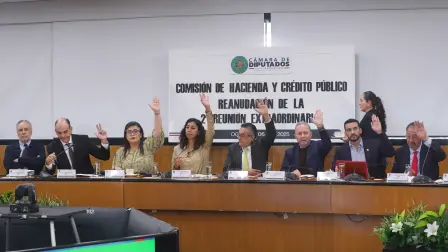 Reunión extraordinaria de la Comisión de Hacienda y Crédito Público de la Cámara de Diputados.