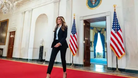 La primera dama de Estados Unidos, Melania Trump, dijo este viernes que había asegurado una línea de comunicación abierta con el presidente ruso, Vladimir Putin, sobre la repatriación de los niños atrapados en la guerra de Ucrania, y que algunos han sido devueltos a sus familias y otros se reunirán pronto.

Para más información del tema, visita: https://www.eleconomista.com.mx/internacionales/melania-anuncia-regreso-ninos-ucranianos-familias-negociar-putin-20251010-781004.html

¡Síguenos en nuestras redes sociales para mantenerte informado!

Twitter: https://twitter.com/eleconomista 
Facebook: https://www.facebook.com/ElEconomista.mx
Instagram: https://www.instagram.com/eleconomistamx
LinkedIn: https://www.linkedin.com/company/el-economista/
T

#ElEconomista #EETV