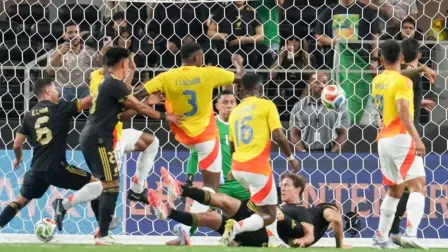 La goleada de Colombia fue dolorosa para los aficionados mexicanos.