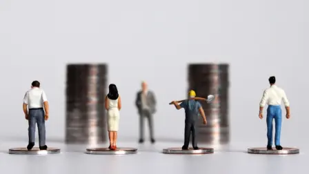 Este año los pocos aumentos salariales respondieron más a la inflación que al reconocimiento al desempeño, la incertidumbre económica fue factor determinante, aunque estas decisiones podrían generar insatisfacción laboral.

Para más información del tema, visita: https://www.eleconomista.com.mx/capital-humano/inflacion-vs-productividad-pesa-salarios-20251013-781219.html

¡Síguenos en nuestras redes sociales para mantenerte informado!

Twitter: https://twitter.com/eleconomista 
Facebook: https://www.facebook.com/ElEconomista.mx
Instagram: https://www.instagram.com/eleconomistamx
LinkedIn: https://www.linkedin.com/company/el-economista/

#ElEconomista #EETV