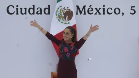 La presidenta de México en su Primer Informe de Gobierno, en el Zócalo de la CDMX.