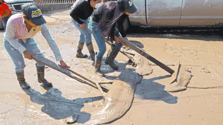 La Coordinación Nacional de Protección Civil informó este martes que el número de localidades incomunicadas por las lluvias recientes se redujo a 112 en Querétaro, San Luis Potosí, Veracruz, Hidalgo y Puebla, tras los trabajos conjuntos de dependencias federales, estatales y municipales.