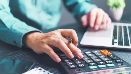 Con la restricción de certificados de sello digital, empresas ya no podrán facturar, lo que las podría llevar a la quiebra.