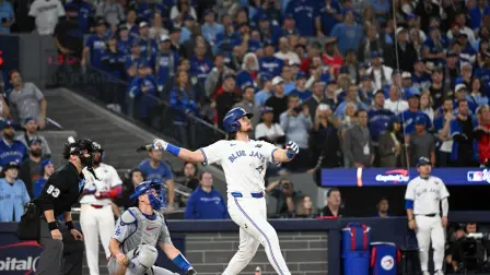 Addison Barger consiguió un Grand Slam en la sexta entrada para los Azulejos de Toronto. Foto: Reuters