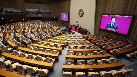 El presidente surcoreano Lee Jae Myung pronunció un discurso ante la Asamblea Nacional en Seúl el 4 de noviembre de 2025.