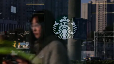 Cafetería de Starbucks en China.