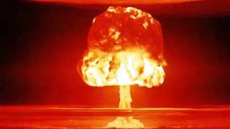 El presidente Vladimir Putin declaró este miércoles que Rusia podría reanudar sus pruebas nucleares si Estados Unidos decide hacer lo mismo, en respuesta a las declaraciones de su homólogo Donald Trump, quien ordenó al Pentágono "comenzar a probar" las armas nucleares estadounidenses.

Para más información del tema, visita: https://www.eleconomista.com.mx/internacionales/putin-entra-guerra-declaraciones-trump-rusia-reanudar-ensayos-nucleares-dice-20251105-785148.html

¡Síguenos en nuestras redes sociales para mantenerte informado!

Twitter: https://twitter.com/eleconomista 
Facebook: https://www.facebook.com/ElEconomista.mx
Instagram: https://www.instagram.com/eleconomistamx
LinkedIn: https://www.linkedin.com/company/el-economista/

#ElEconomista #EETV