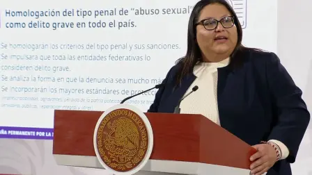 La Secretaría de las Mujeres anunció una estrategia nacional para homologar el delito de abuso sexual y fortalecer la atención, prevención y denuncia.

Para más información del tema, visita: https://www.eleconomista.com.mx/politica/gobierno-presenta-plan-integral-abuso-sexual-mexico-agresion-sheinbaum-20251106-785347.html 

¡Síguenos en nuestras redes sociales para mantenerte informado!

Twitter: https://twitter.com/eleconomista 
Facebook: https://www.facebook.com/ElEconomista.mx
Instagram: https://www.instagram.com/eleconomistamx
LinkedIn: https://www.linkedin.com/company/el-economista/

#ElEconomista #EETV