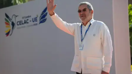 El canciller Juan Ramón de la Fuente asistió en representación de la presidenta Claudia Sheinbaum.

Para más información del tema, visita: https://www.eleconomista.com.mx/internacionales/mexico-reafirma-compromiso-dialogo-cooperacion-iv-cumbre-celac-ue-20251109-785741.html

¡Síguenos en nuestras redes sociales para mantenerte informado!

Twitter: https://twitter.com/eleconomista 
Facebook: https://www.facebook.com/ElEconomista.mx
Instagram: https://www.instagram.com/eleconomistamx
LinkedIn: https://www.linkedin.com/company/el-economista/
T

#ElEconomista #EETV