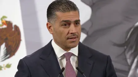 El secretario de Seguridad y Protección Ciudadana, Omar García Harfuch, confirmó que los policías municipales asignados como escoltas del alcalde de Uruapan, Carlos Manzo Rodríguez, ya han rendido declaración ante las autoridades tras el ataque armado en el que el edil perdió la vida el pasado 1 de noviembre.