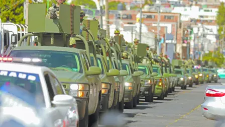 Alfredo Ramírez Bedolla, indicó que la fiscalía estatal investiga el abatimiento del asesino del alcalde de Uruapan, Carlos Manzo Rodríguez, durante su detención pues indicó que el atacante de 17 años de edad perdió la vida de un solo disparo cuando ya había sido sometido.