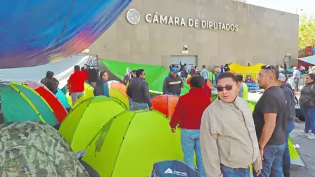 Exigen nuevamente la abrogación de la reforma educativa vigente y ley del ISSSTE.

Para más información del tema, visita: https://www.eleconomista.com.mx/politica/coordinadora-amaga-boicot-mundial-fifa-20251114-786603.html

¡Síguenos en nuestras redes sociales para mantenerte informado!

Twitter: https://twitter.com/eleconomista 
Facebook: https://www.facebook.com/ElEconomista.mx
Instagram: https://www.instagram.com/eleconomistamx
LinkedIn: https://www.linkedin.com/company/el-economista/
T

#ElEconomista #EETV