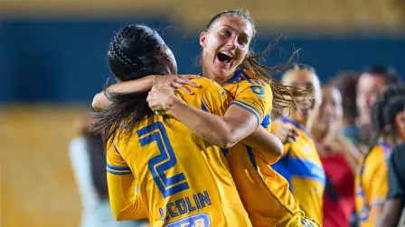 Jugadoras de Tigres Femenil.