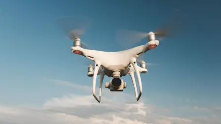 Los ”ladridos“ de los drones cazadores ahuyentan a los osos de las zonas rurales de Japón, donde aumentan los ataques de estos mamíferos.