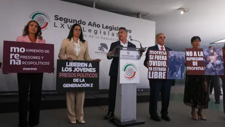 Alejandro Moreno, líder del grupo parlamentario del PRI en la Cámara de Senadores.