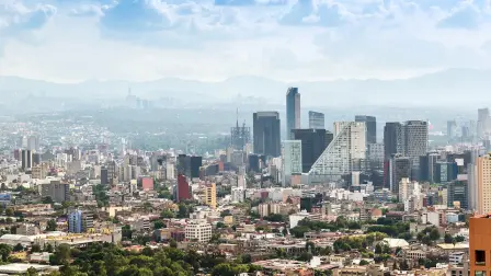 México alcanzó un récord de llegadas de Inversión Extranjera Directa (IED) con 40,906 millones de dólares durante los tres primeros trimestres de 2025, un alza interanual de 14.5%, de acuerdo con datos de la Secretaría de Economía.

Para más información del tema, visita: https://www.eleconomista.com.mx/empresas/record-inversion-extranjera-directa-nuevas-inversiones-mexico-aumentaron-218-20251119-787352.html

¡Síguenos en nuestras redes sociales para mantenerte informado!

Twitter: https://twitter.com/eleconomista 
Facebook: https://www.facebook.com/ElEconomista.mx
Instagram: https://www.instagram.com/eleconomistamx
LinkedIn: https://www.linkedin.com/company/el-economista/

#ElEconomista #EETV