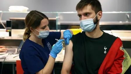 Reino Unido registró uno de los balances más graves de Europa relacionados con la pandemia, con unas 226,000 muertes.

Para más información del tema, visita: https://www.eleconomista.com.mx/internacionales/confinamiento-temprano-habria-permitido-evitar-23-000-muertes-inglaterra-investigacion-20251120-787551.html

¡Síguenos en nuestras redes sociales para mantenerte informado!

Twitter: https://twitter.com/eleconomista 
Facebook: https://www.facebook.com/ElEconomista.mx
Instagram: https://www.instagram.com/eleconomistamx
LinkedIn: https://www.linkedin.com/company/el-economista/

#ElEconomista #covid #ReinoUnido