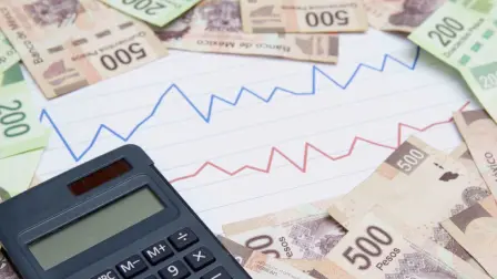 El aguinaldo es un derecho laboral exento de ISR, siempre y cuando no exceda de 30 UMAs, eso significa que si el monto es superior, el trabajador sí tendrá que pagar impuestos, y en consecuencia, verá una deducción en su prestación.

Para más información del tema, visita: https://www.eleconomista.com.mx/capital-humano/paga-impuesto-aguinaldo-esto-dice-ley-20251121-787611.html 

¡Síguenos en nuestras redes sociales para mantenerte informado!

Twitter: https://twitter.com/eleconomista 
Facebook: https://www.facebook.com/ElEconomista.mx
Instagram: https://www.instagram.com/eleconomistamx
LinkedIn: https://www.linkedin.com/company/el-economista/

#ElEconomista #Aguinaldo