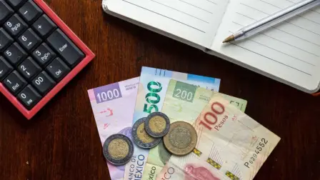 El aguinaldo es quizá la prestación más esperada del año; sin embargo, su fecha límite de pago genera confusión, ¿es el 19 o el 20 de diciembre el último día para liquidarlo? Saber el día correcto puede evitar multas de hasta 565,700 pesos.