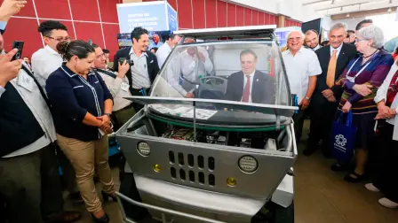 El secretario de Economía, Marcelo Ebrard acudió al Science and Technology in Society Forum (SRS Forum Latam) en Morelos.