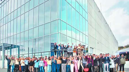 Descripción automática