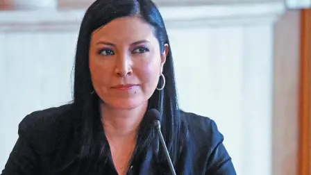 La gobernadora del Banco de México, Victoria Rodriguez Ceja, puntualizó que, como aprendizajes de los casos que derivaron en la venta de los negocios de CIBanco, Intercam y Vector, son las mejoras que, el sector en su conjunto, realizan constantemente.

Para más información del tema, visita: https://www.eleconomista.com.mx/sectorfinanciero/banxico-hay-evidencia-procedimientos-instituciones-financieras-mexicanas-20251210-790630.html

¡Síguenos en nuestras redes sociales para mantenerte informado!

Twitter: https://twitter.com/eleconomista 
Facebook: https://www.facebook.com/ElEconomista.mx
Instagram: https://www.instagram.com/eleconomistamx
LinkedIn: https://www.linkedin.com/company/el-economista/

#ElEconomista #EETV