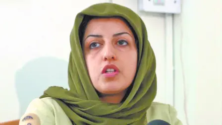 Las fuerzas de seguridad iraníes arrestaron este viernes de forma "violenta" a la ganadora del premio Nobel de la Paz 2023, Narges Mohammadi, durante la ceremonia en recuerdo de un abogado fallecido, informaron sus simpatizantes.