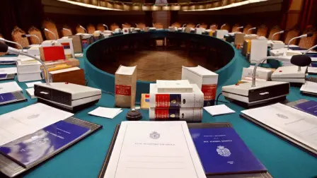 Esta actualización de la herramienta consultada por millones de hispanohablantes incluye muchas otras novedades, como crudivorismo (consumir productos crudos y sin procesar) y milenial, señaló la RAE en un comunicado.

Para más información del tema, visita: https://www.eleconomista.com.mx/arteseideas/loguearse-streaming-turismofobia-anaden-diccionario-rae-20251220-791989.html 

¡Síguenos en nuestras redes sociales para mantenerte informado!

Twitter: https://twitter.com/eleconomista 
Facebook: https://www.facebook.com/ElEconomista.mx
Instagram: https://www.instagram.com/eleconomistamx
LinkedIn: https://www.linkedin.com/company/el-economista/

#ElEconomista #RAE #Diccionario