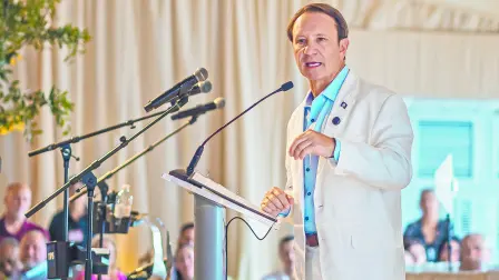 Descripción automática