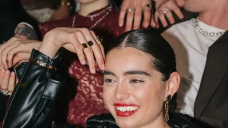 Ser Deslumbrante, una colección de UNOde50 que apunta a quienes prefieren un estilo propio sobre las reglas de temporada