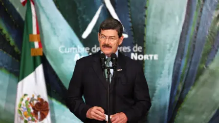 El panista destacó al convertirse en el primer mandatario estatal de Chihuahua emanado de un partido distinto al PRI.

Para más información del tema, visita: https://www.eleconomista.com.mx/politica/francisco-barrio-exgobernador-chihuahua-fallecio-75-anos-20251230-793260.html

¡Síguenos en nuestras redes sociales para mantenerte informado!

Twitter: https://twitter.com/eleconomista 
Facebook: https://www.facebook.com/ElEconomista.mx
Instagram: https://www.instagram.com/eleconomistamx
LinkedIn: https://www.linkedin.com/company/el-economista/

#ElEconomista #EETV