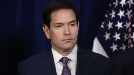 Interrogado sobre el despliegue de tropas estadounidenses en suelo venezolano, Marco Rubio lo describió como una "obsesión de la opinión pública".

Para más información del tema, visita: https://www.eleconomista.com.mx/internacionales/eu-dispuesto-trabajar-gobierno-venezolano-actual-toma-decisiones-adecuadas-20260104-793680.html

¡Síguenos en nuestras redes sociales para mantenerte informado!

Twitter: https://twitter.com/eleconomista 
Facebook: https://www.facebook.com/ElEconomista.mx
Instagram: https://www.instagram.com/eleconomistamx
LinkedIn: https://www.linkedin.com/company/el-economista/
T

#ElEconomista #EETV
