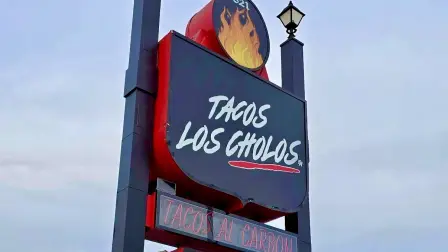 Tacos Los Cholos