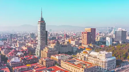 La economía mexicana ha comenzado 2026 con un arranque débil, destacó el Instituto Mexicano de Ejecutivos de Finanzas (IMEF), tras analizar sus indicadores adelantados.

Para más información del tema, visita: https://www.eleconomista.com.mx/economia/economia-mexicana-arranque-debil-2026-imef-20260203-798175.html

¡Síguenos en nuestras redes sociales para mantenerte informado!

Twitter: https://twitter.com/eleconomista 
Facebook: https://www.facebook.com/ElEconomista.mx
Instagram: https://www.instagram.com/eleconomistamx
LinkedIn: https://www.linkedin.com/company/el-economista/

#ElEconomista #EETV