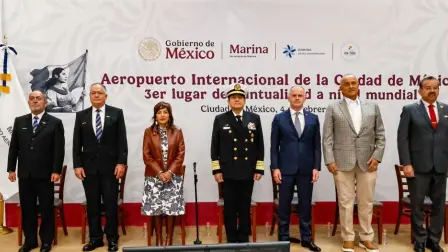 La ceremonia se realizó en la terminal 2 del Aeropuerto Internacional de la Ciudad de México.