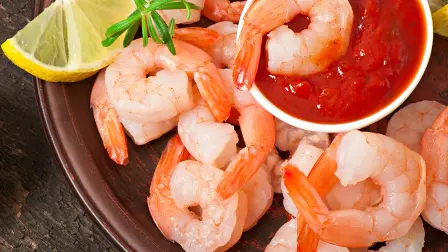 camarones con cátsup