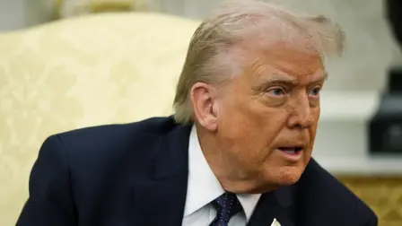 Cuando se introduce mercancía en Estados Unidos, el importador paga una cantidad estimada en el momento de ‌la entrada, que ​se finaliza unos 314 días después, en un proceso conocido como liquidación.