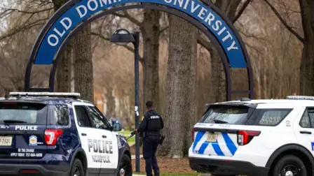 Fachada de la entrada a la Old Dominion University.