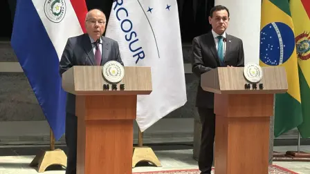 El canciller paraguayo, Rubén Ramírez, y el ministro brasileño, Mauro Vieira.