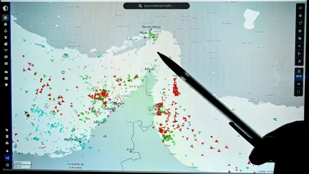 Monitoreo satelital del Estrecho de Ormuz.