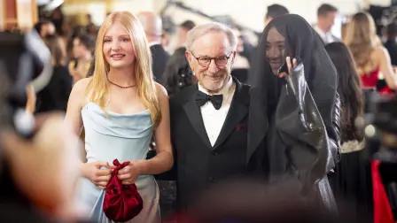Eve Gavigan, Steven Spielberg y Chloé Zhao asistieron a la 98ª edición de los Premios Óscar en el Dolby Theatre el 15 de marzo de 2026 en Hollywood, California.